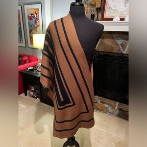 Vince. 100% Wool Luxurious Rectangular Camel & Black Wrap 76” X 36”